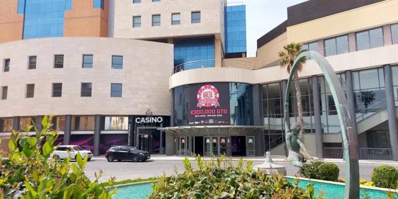 SiGMA Poker Tour palaa taas Portomaso Casinolle, joka on toiminut monien suurturnausten, kuten EPT:n ja The Festival Seriesin, näyttämönä. St. Julian’sissa sijaitseva kasino tunnetaan upeasta venesatamanäkymästä ja loistavasta sijainnistaan.