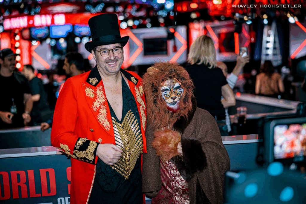 Phil Hellmuthin sisääntuloasu WSOP 2024:ssa